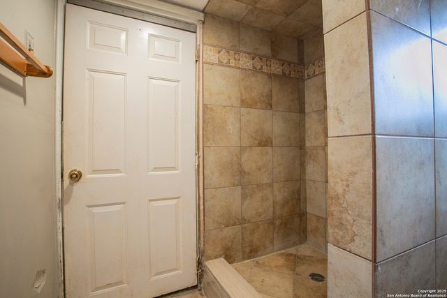 933 LAMAR ST, San Antonio, TX 78202