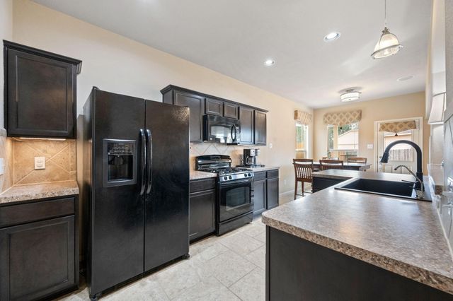 12555 Canyon Falls Boulevard, Willis, TX 77318