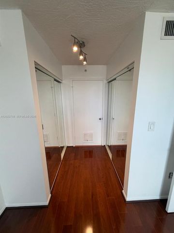 102 SW 6th Ave 305, Miami, FL 33130