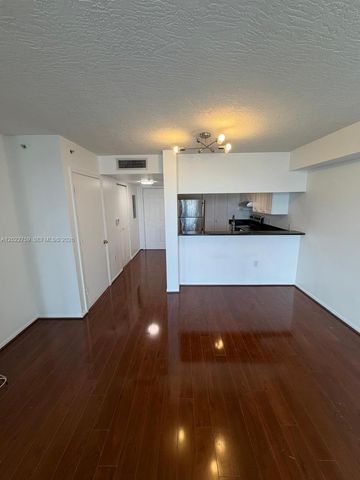 102 SW 6th Ave 305, Miami, FL 33130