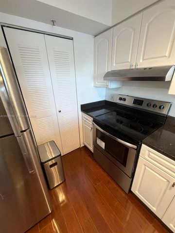 102 SW 6th Ave 305, Miami, FL 33130