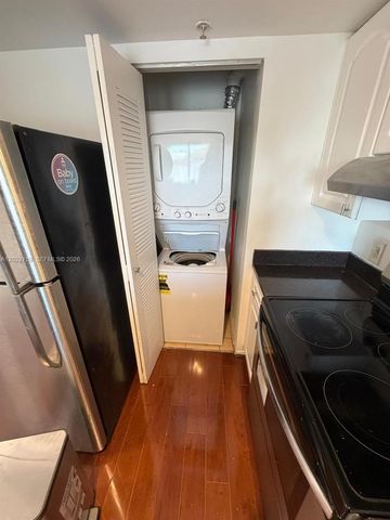 102 SW 6th Ave 305, Miami, FL 33130