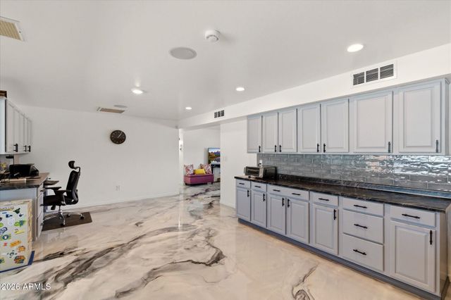 3418 E LUPINE Avenue, Phoenix, AZ 85028