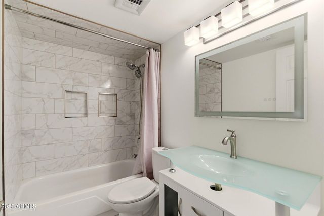 3418 E LUPINE Avenue, Phoenix, AZ 85028