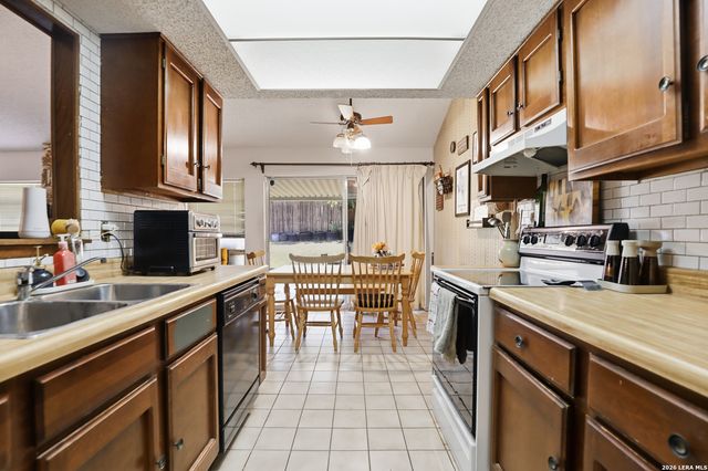 6923 Scottswood, San Antonio, TX 78239
