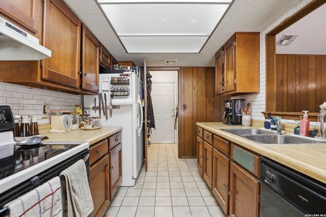6923 Scottswood, San Antonio, TX 78239