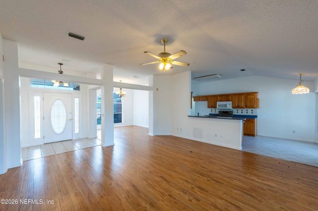 4660 SADDLEHORN Trail, Middleburg, FL 32068