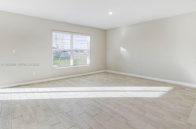 3003 LADY LN, La Belle, FL 33935