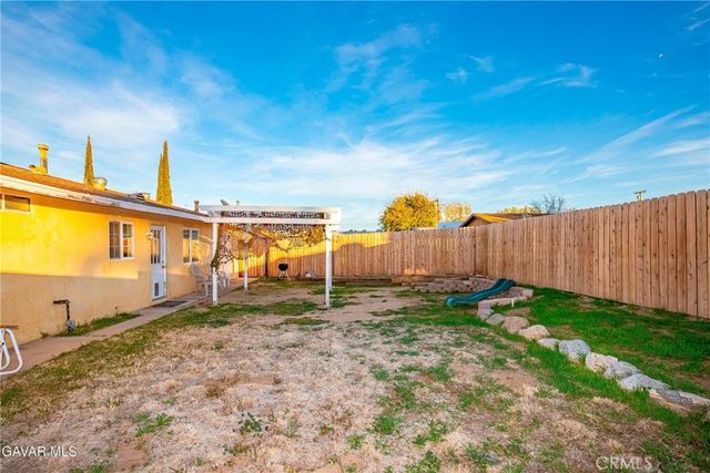 4546 W Avenue L11, Lancaster, CA 93536