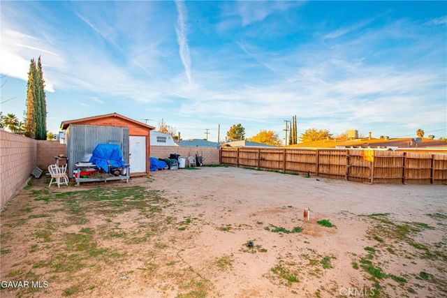 4546 W Avenue L11, Lancaster, CA 93536