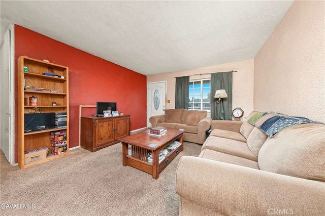 4546 W Avenue L11, Lancaster, CA 93536