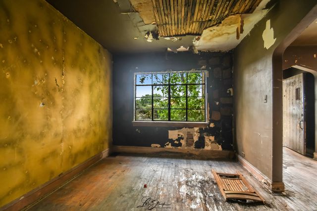 8645 S Bennett Avenue, Chicago, IL 60617