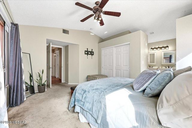 9920 N Outlaw Trail, Tucson, AZ 85742