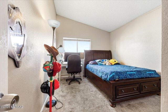 9920 N Outlaw Trail, Tucson, AZ 85742