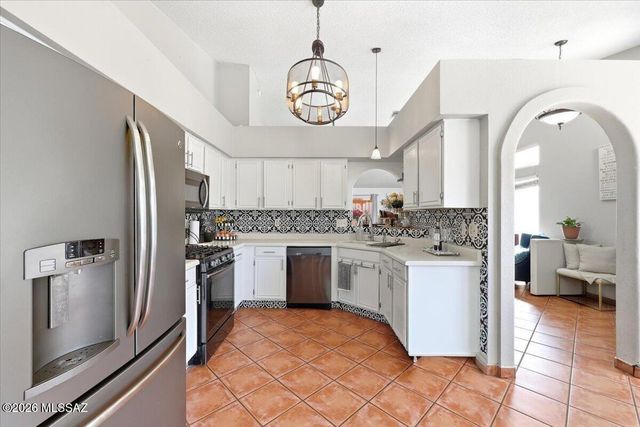 9920 N Outlaw Trail, Tucson, AZ 85742