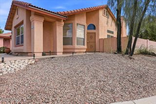 9920 N Outlaw Trail, Tucson, AZ 85742