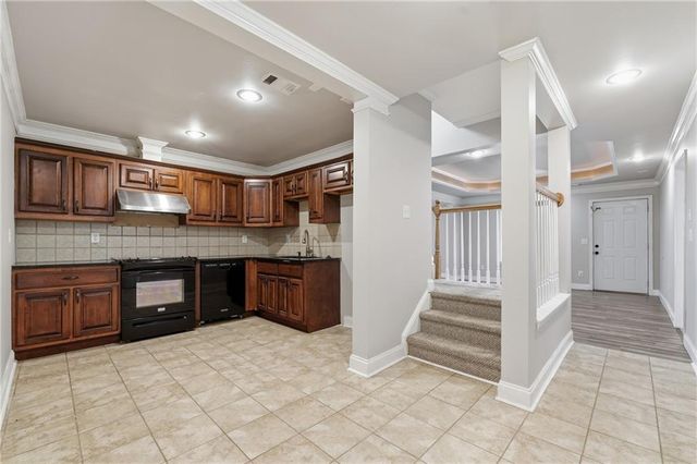 1328 Avington Glen Dr, Lawrenceville, GA 30045