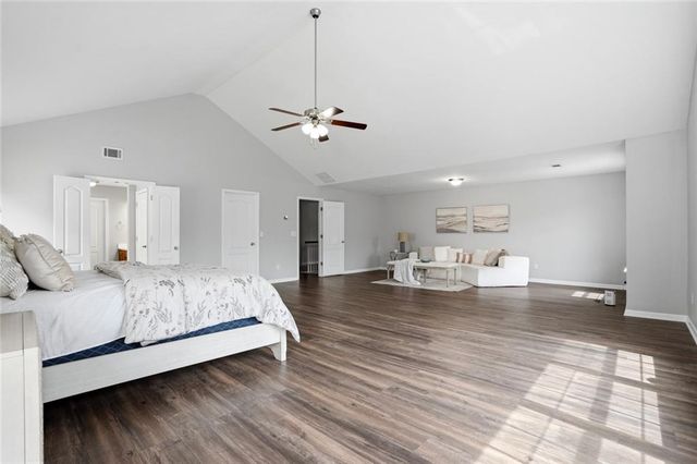 1328 Avington Glen Dr, Lawrenceville, GA 30045