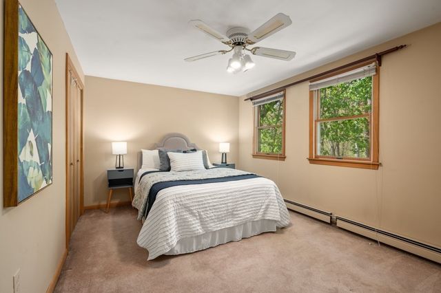 6 Ivy Ln, Reading, MA 01867