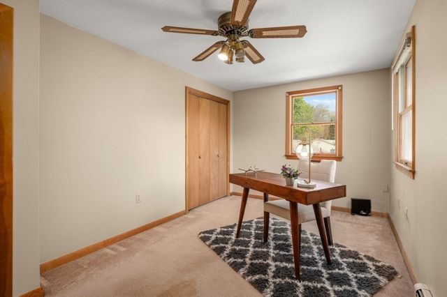 6 Ivy Ln, Reading, MA 01867