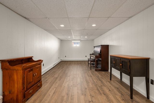 6 Ivy Ln, Reading, MA 01867