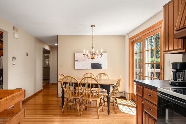 6 Ivy Ln, Reading, MA 01867