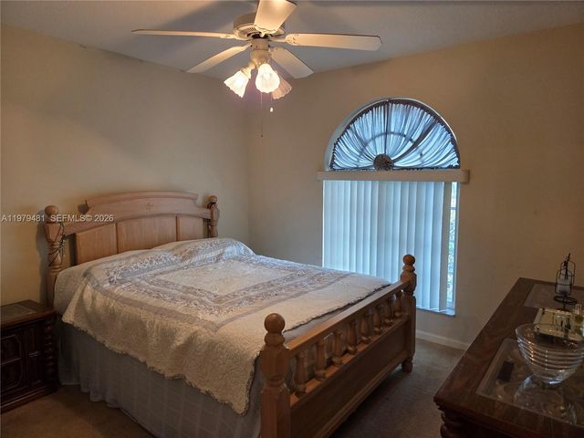 17594 SW 12th St, Pembroke Pines, FL 33029