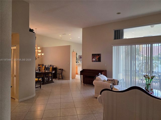 17594 SW 12th St, Pembroke Pines, FL 33029