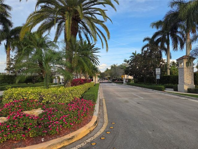 17594 SW 12th St, Pembroke Pines, FL 33029