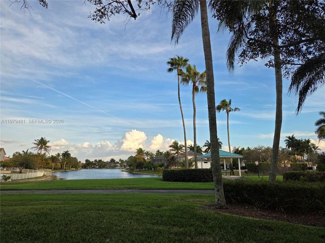 17594 SW 12th St, Pembroke Pines, FL 33029