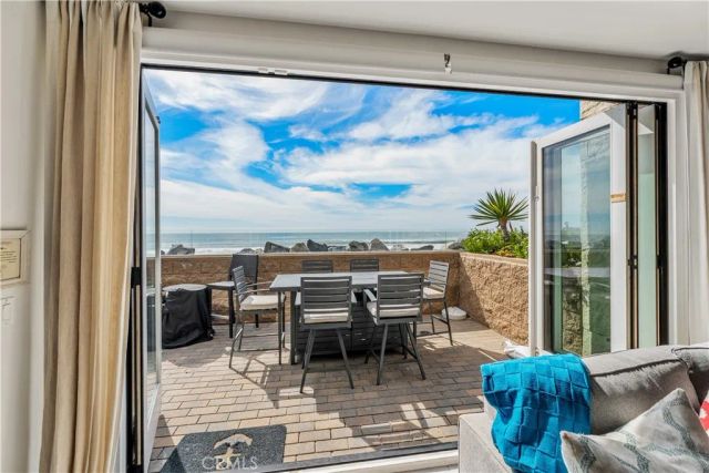 700 S The Strand 106, Oceanside, CA 92054