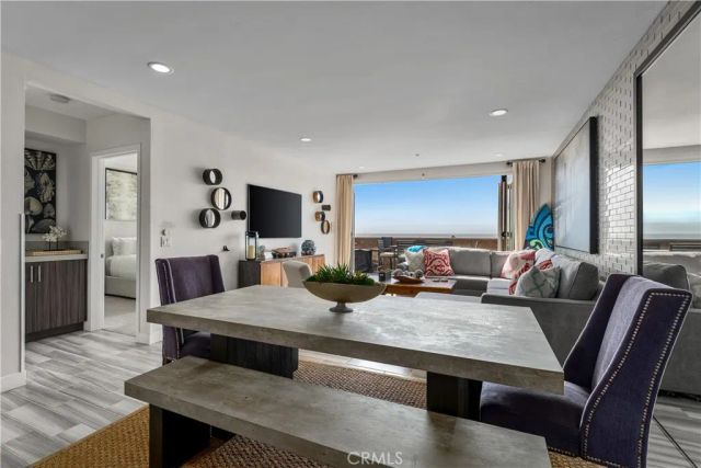 700 S The Strand 106, Oceanside, CA 92054