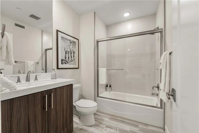 700 S The Strand 106, Oceanside, CA 92054