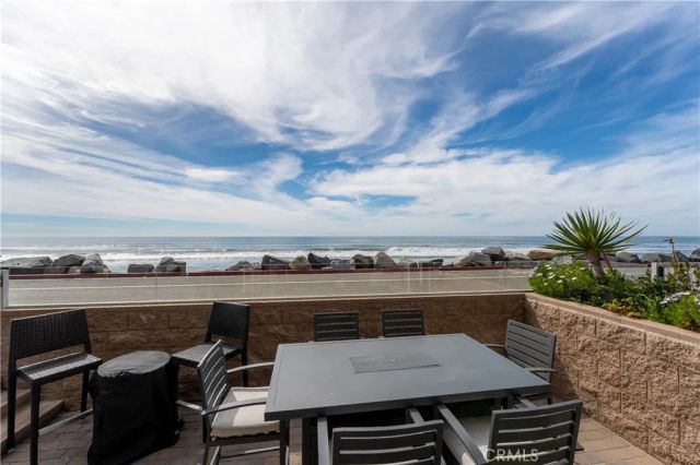 700 S The Strand 106, Oceanside, CA 92054