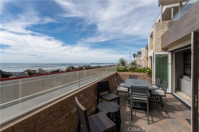 700 S The Strand 106, Oceanside, CA 92054