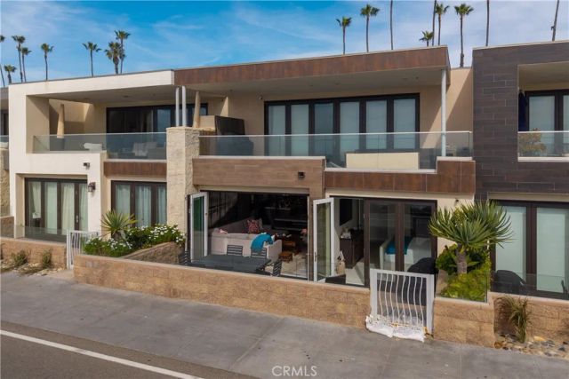 700 S The Strand 106, Oceanside, CA 92054
