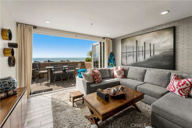 700 S The Strand 106, Oceanside, CA 92054