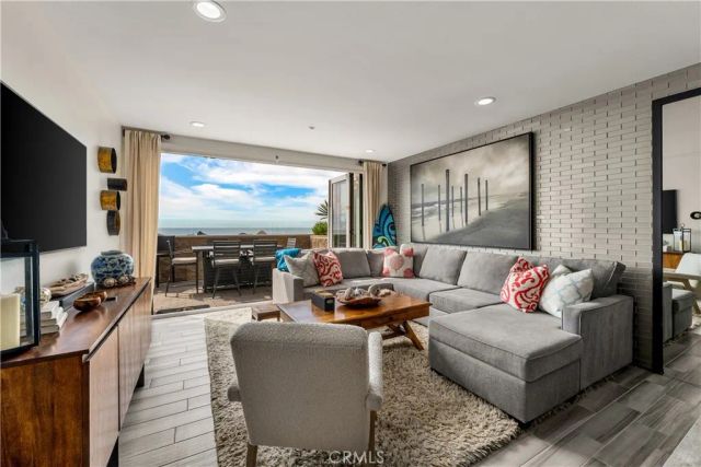 700 S The Strand 106, Oceanside, CA 92054