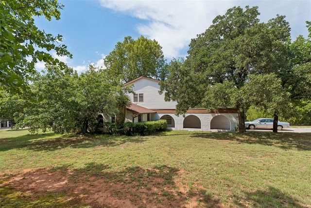 2009 Forest Road, Edmond, OK 73025