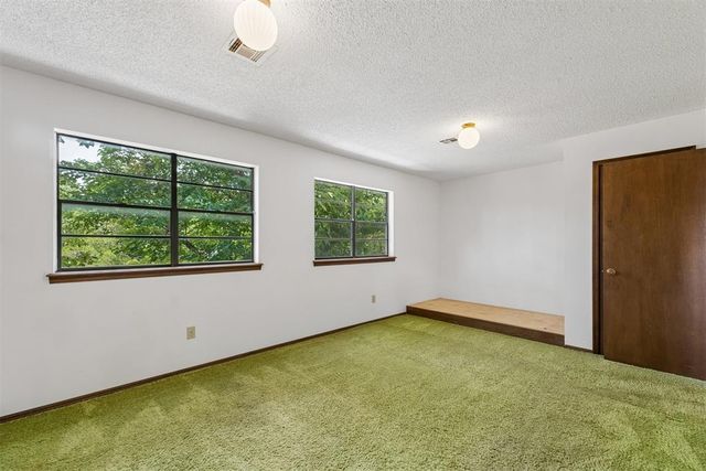 2009 Forest Road, Edmond, OK 73025