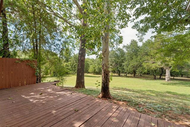2009 Forest Road, Edmond, OK 73025