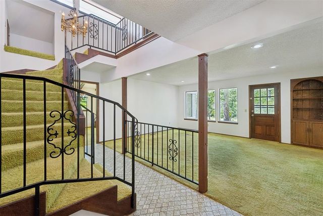2009 Forest Road, Edmond, OK 73025