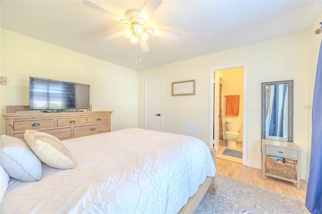 10002 OAKENGATE PLACE, Tampa, FL 33624