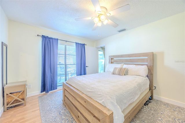 10002 OAKENGATE PLACE, Tampa, FL 33624