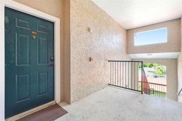 18106 PEREGRINES PERCH PLACE 5302, Lutz, FL 33558