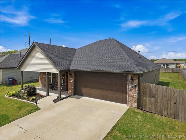 1807 E Endura Park Drive, Siloam Springs, AR 72761
