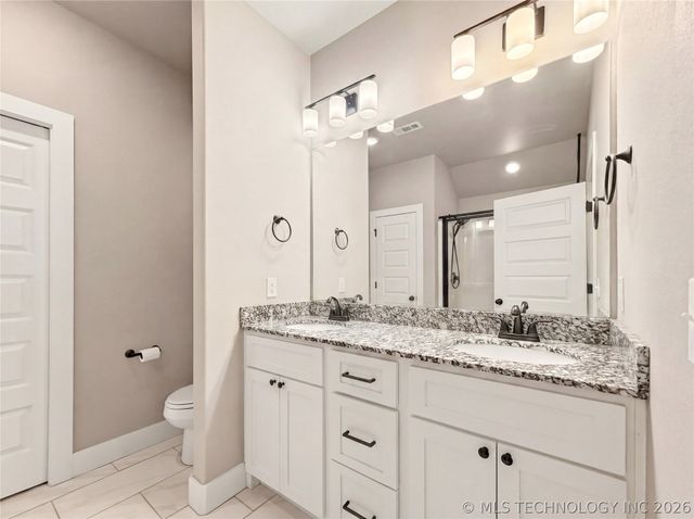 1807 E Endura Park Drive, Siloam Springs, AR 72761