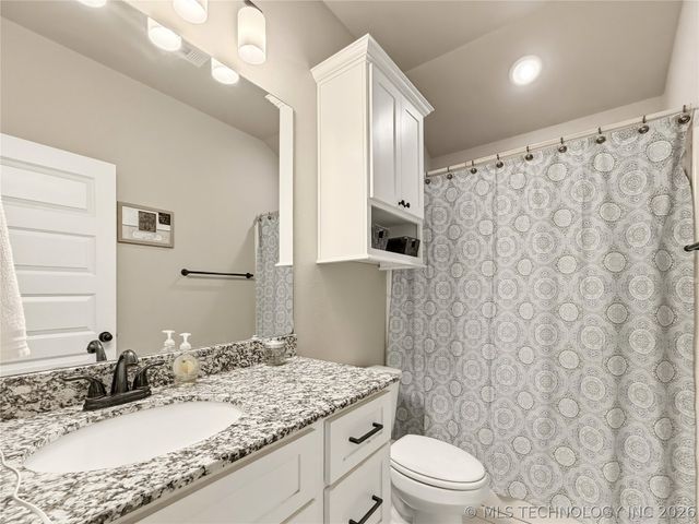 1807 E Endura Park Drive, Siloam Springs, AR 72761
