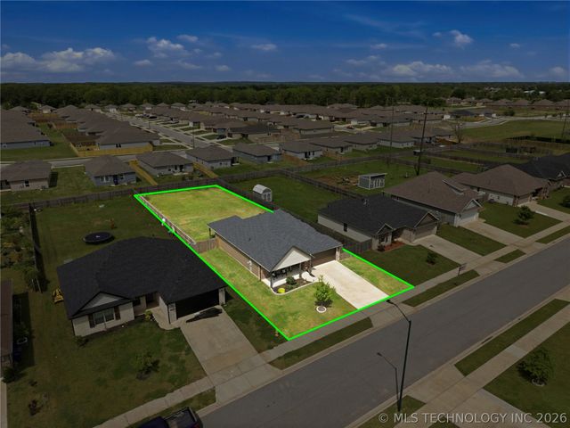 1807 E Endura Park Drive, Siloam Springs, AR 72761