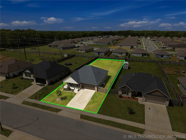 1807 E Endura Park Drive, Siloam Springs, AR 72761